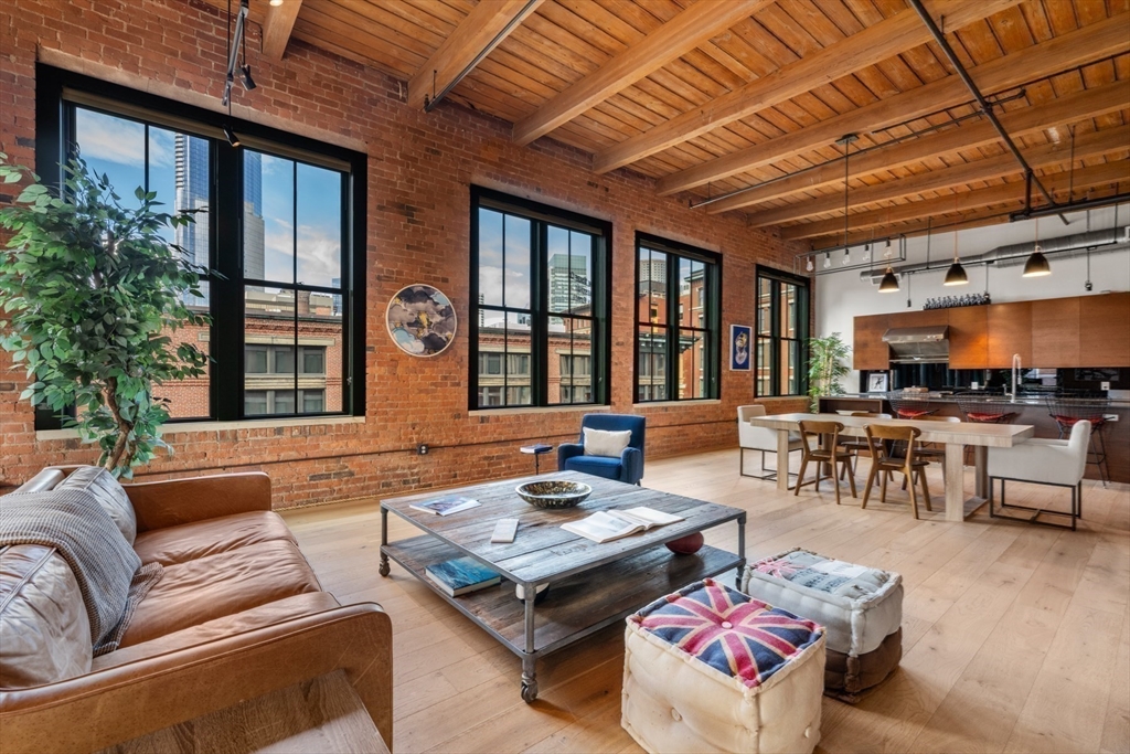49 Melcher St # 502, Boston Unit: 502