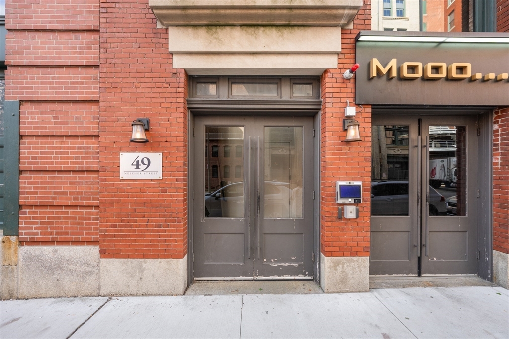 49 Melcher St # 502, Boston Unit: 502