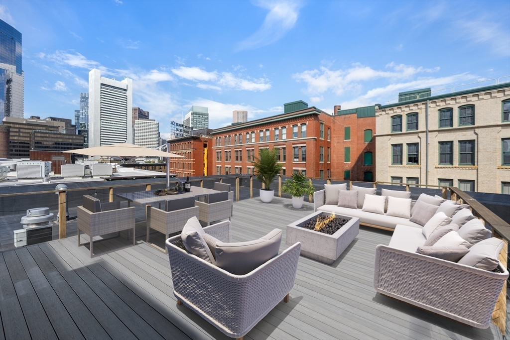 49 Melcher St # 502, Boston Unit: 502