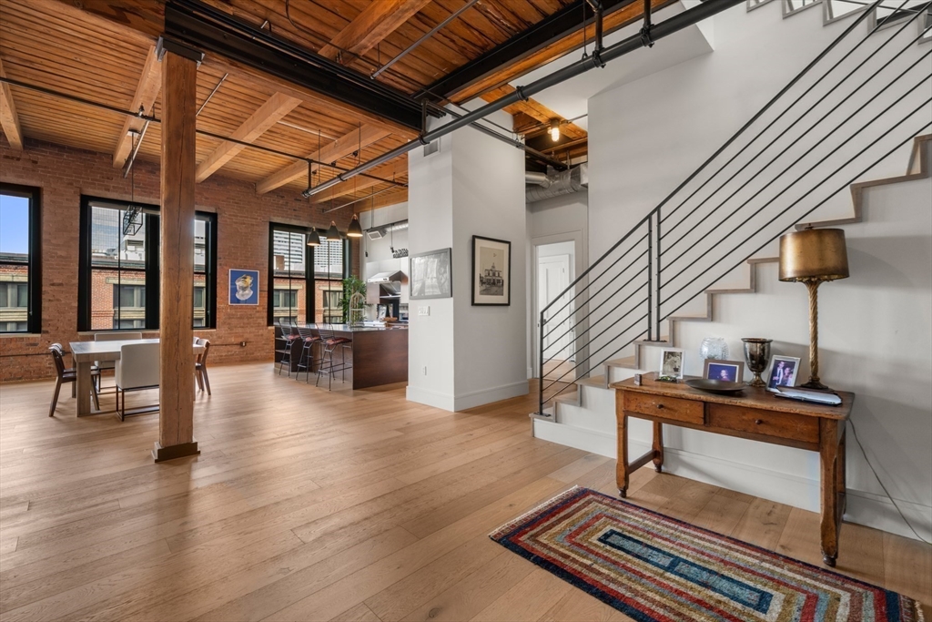 49 Melcher St # 502, Boston Unit: 502