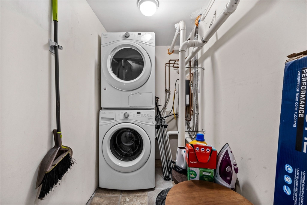 25 Clark St Unit: 2AA