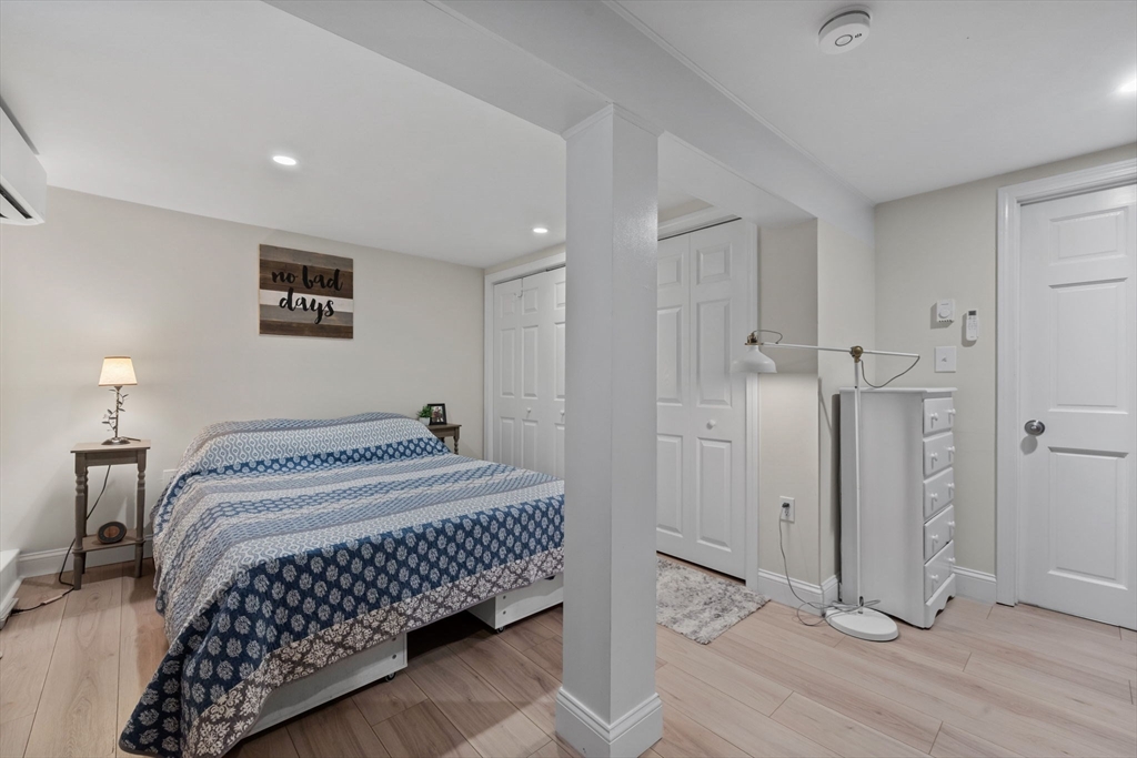 25 Clark St Unit: 2AA