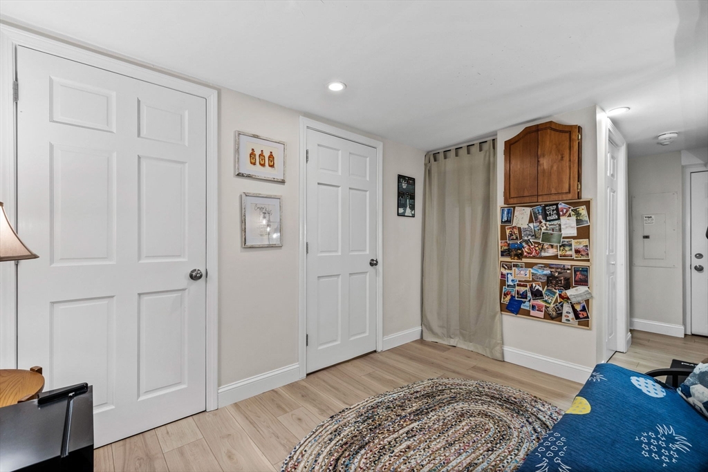 25 Clark St Unit: 2AA