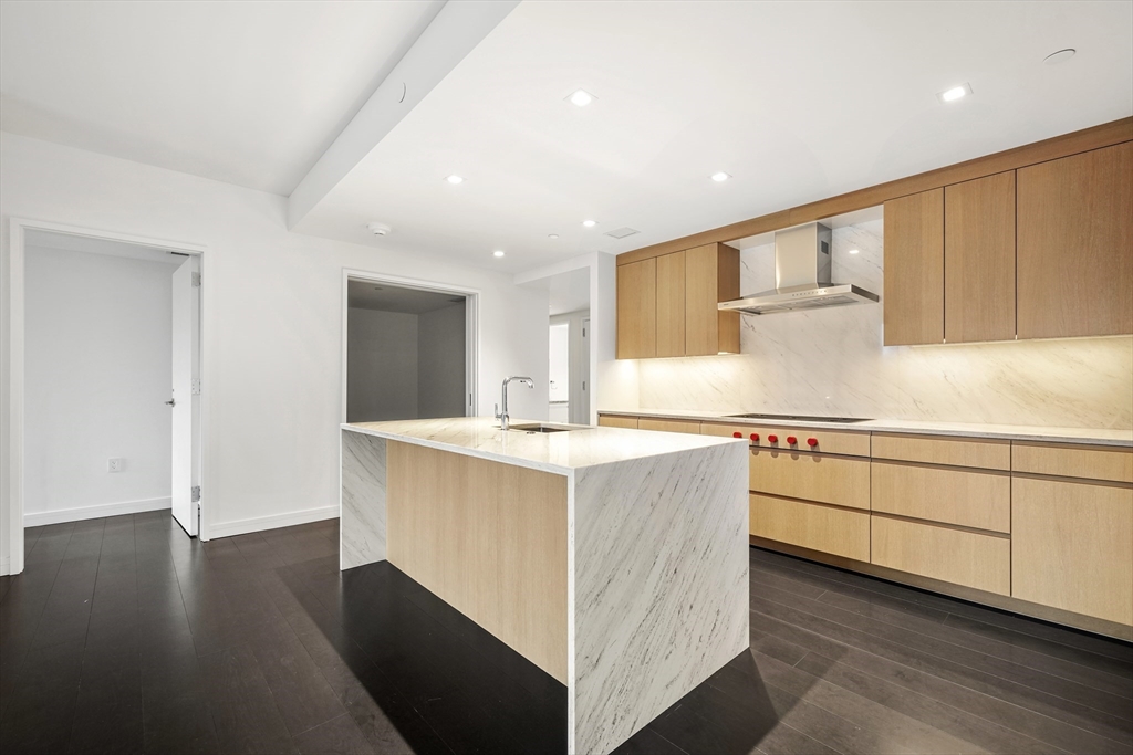 150 Seaport Blvd # 9B