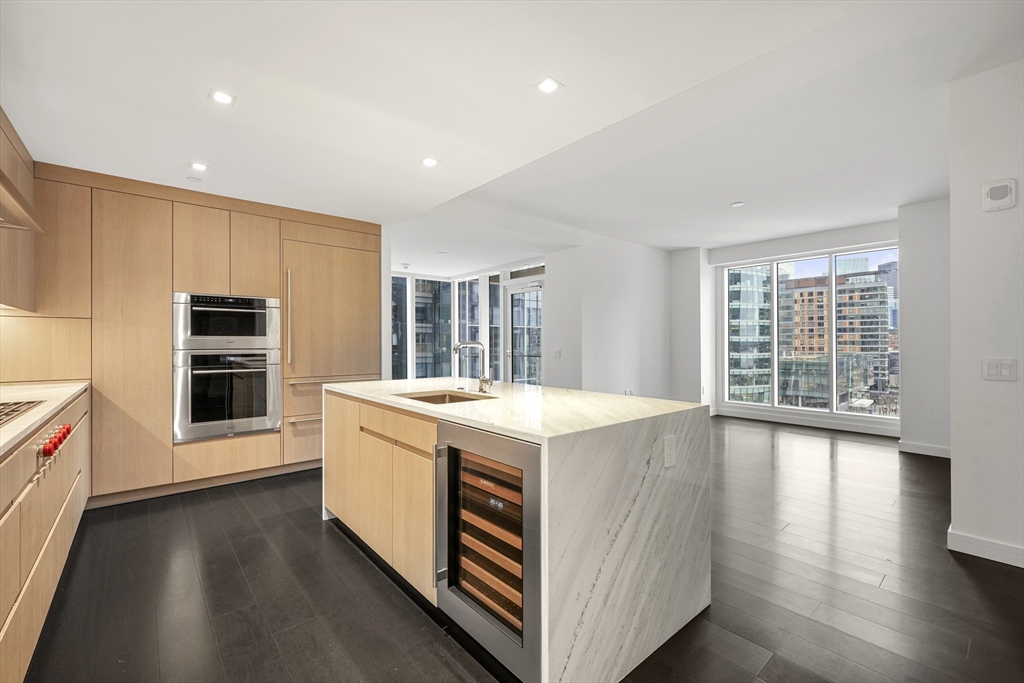 150 Seaport Blvd # 9B