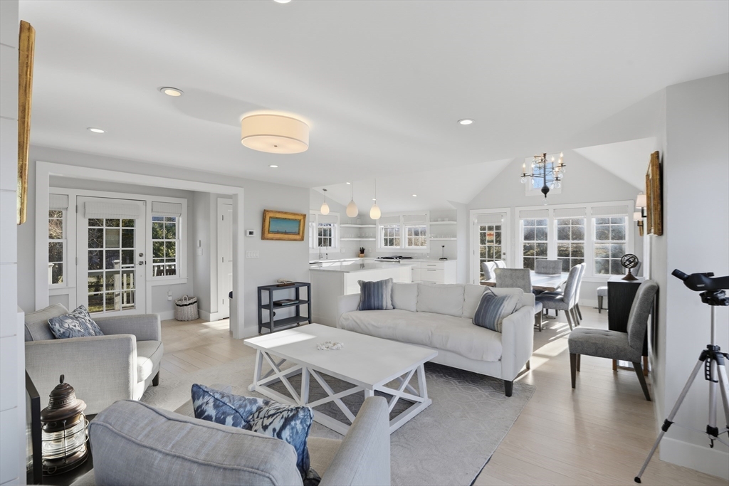 4 Goose Cove Way