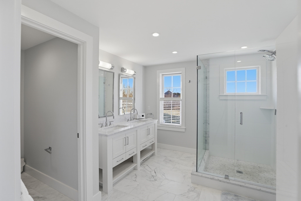 4 Goose Cove Way