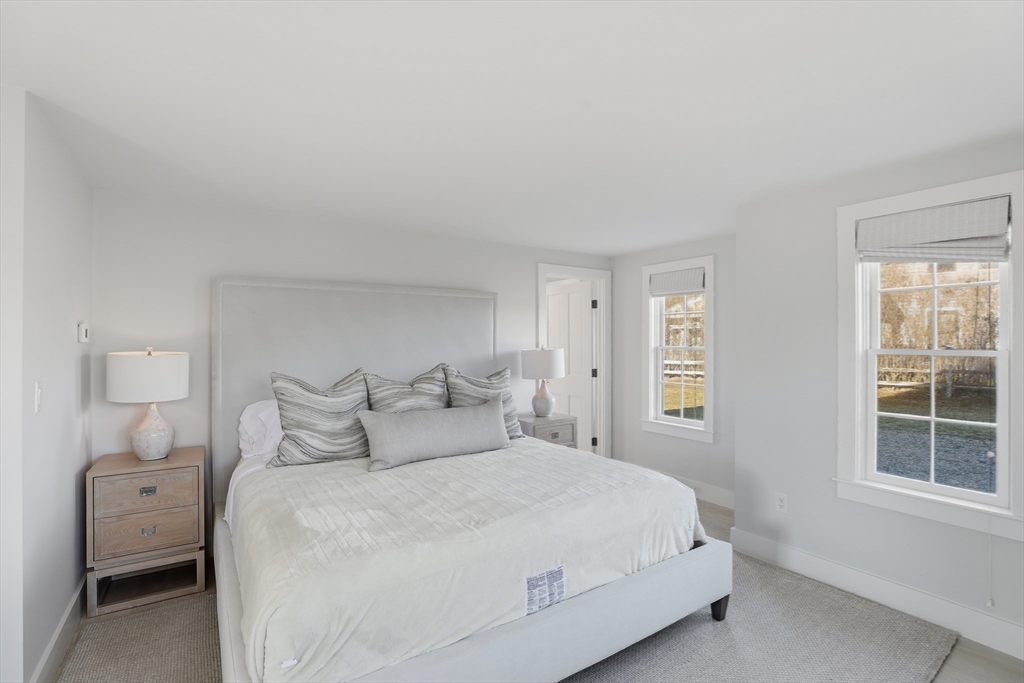 4 Goose Cove Way