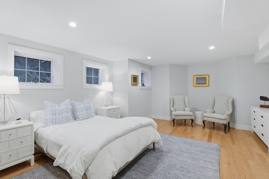4 Goose Cove Way