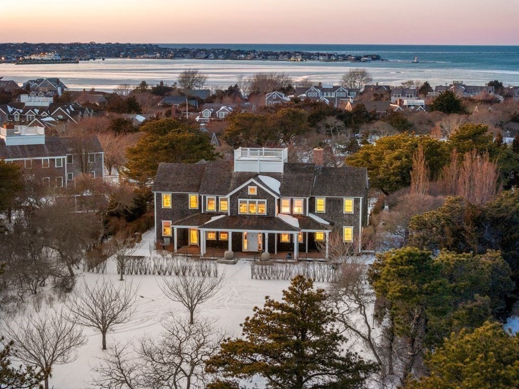 34 Brewster Road