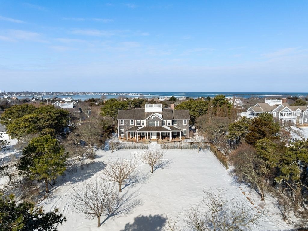 34 Brewster Road