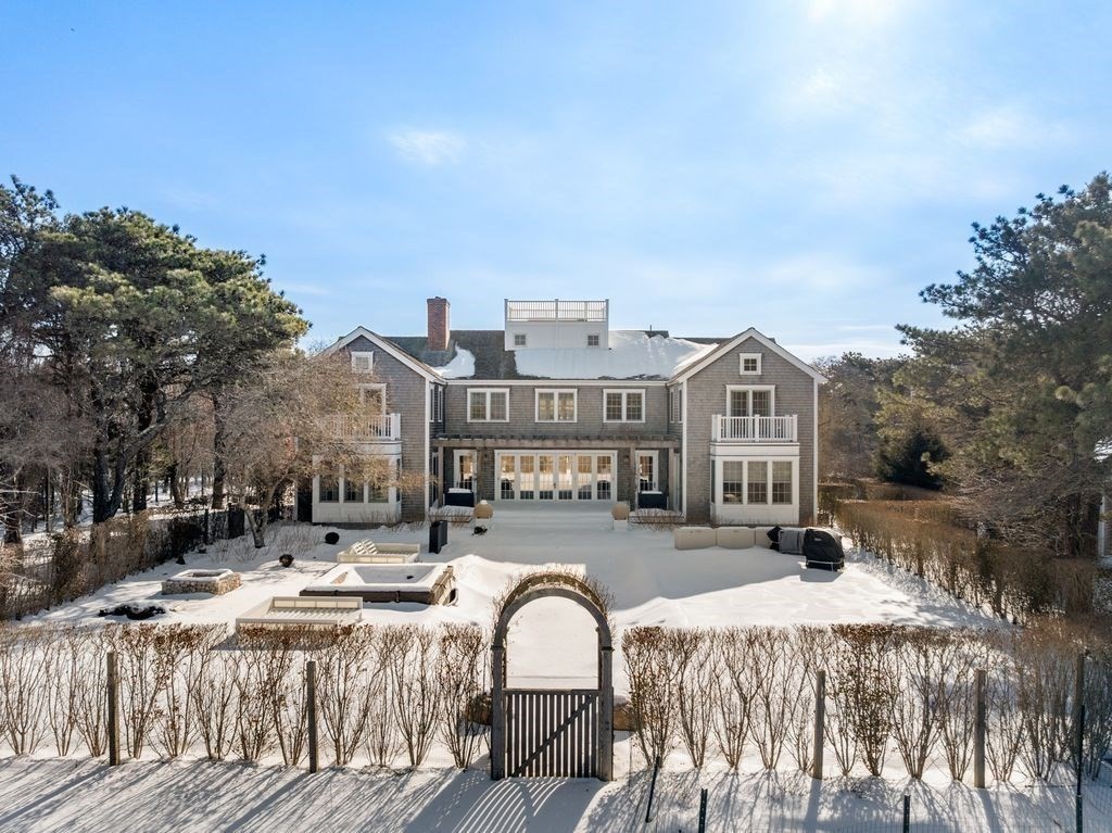 34 Brewster Road