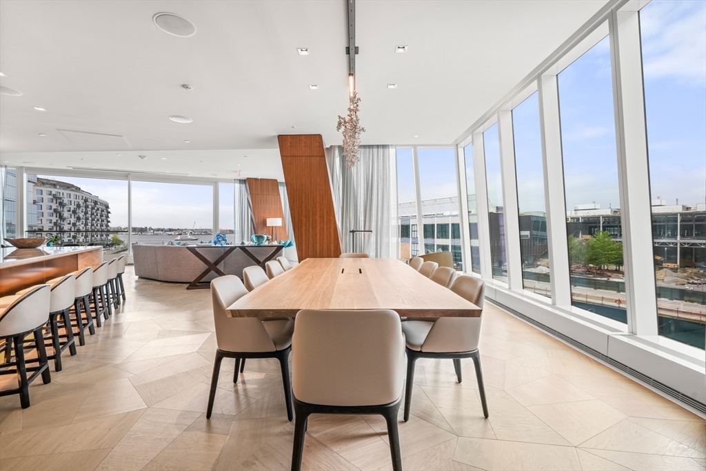 150 Seaport Blvd # 10G