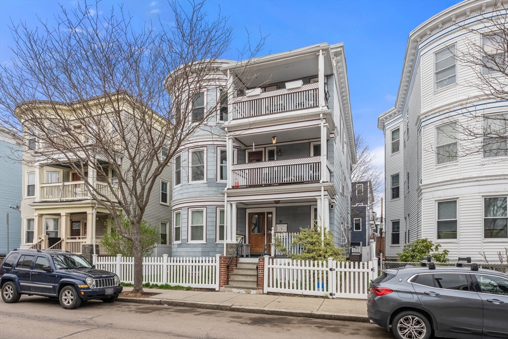 21 Thornley St # 2