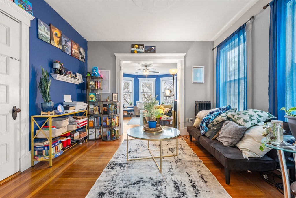 21 Thornley St # 2