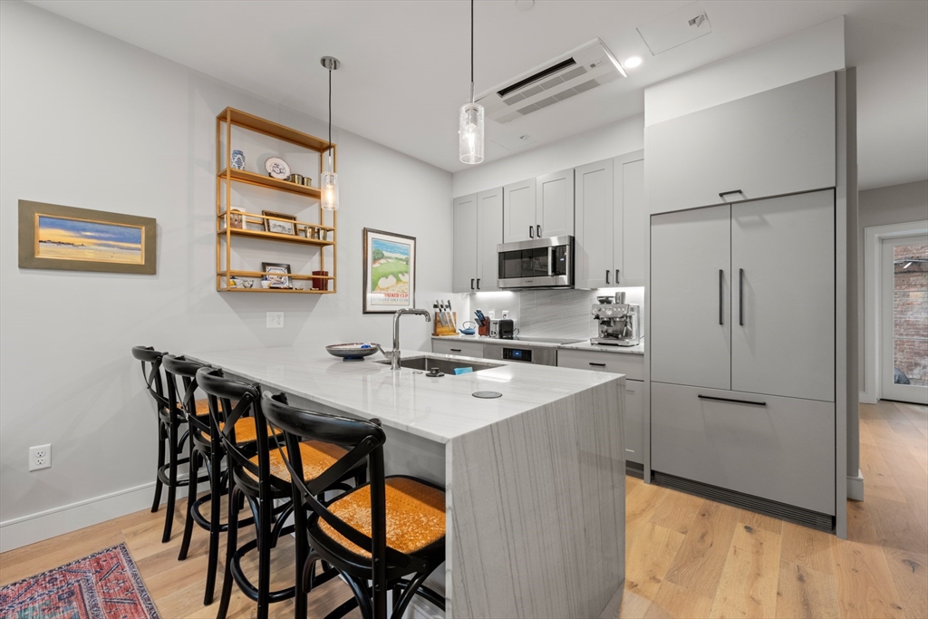 471 Hanover St # 2