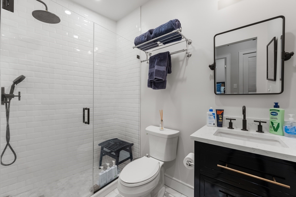471 Hanover St # 2