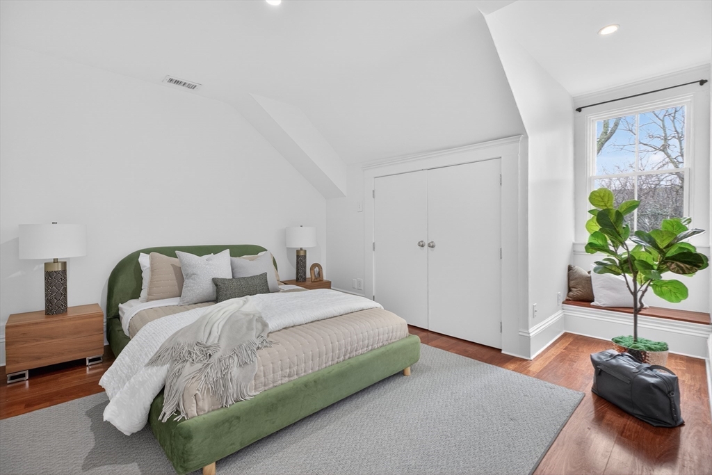 65 Rutland St Unit: PH3