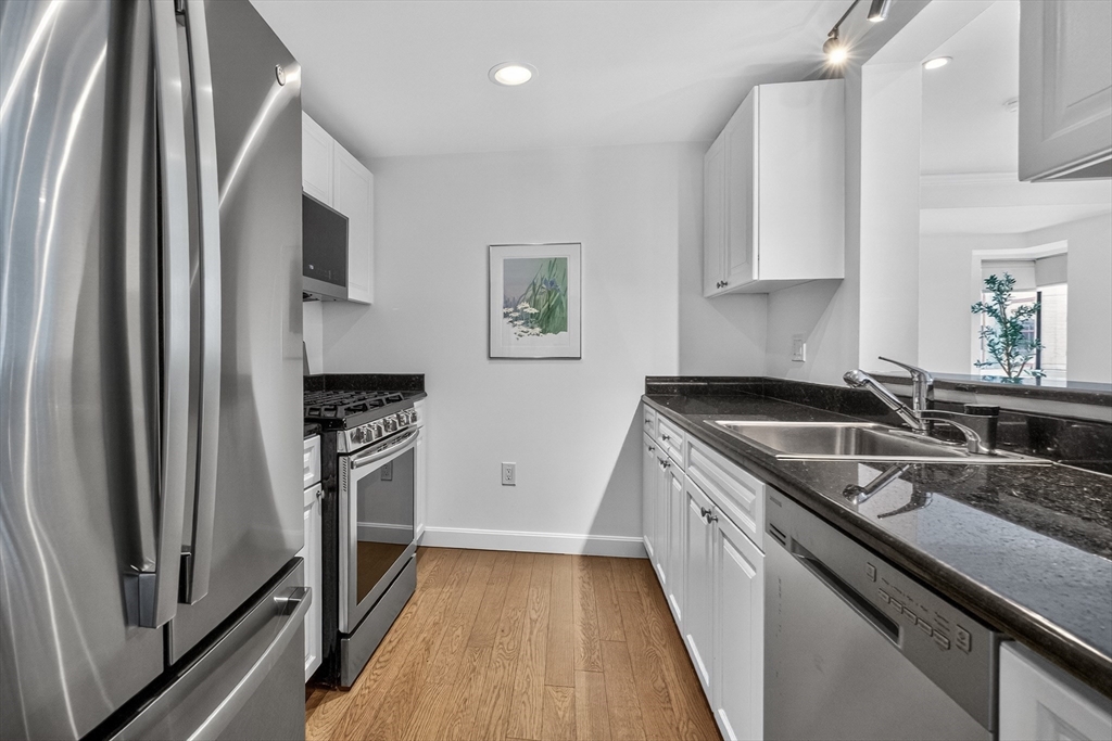 1 Nassau St # 1001