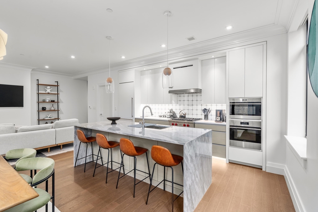 45 Temple St # 102