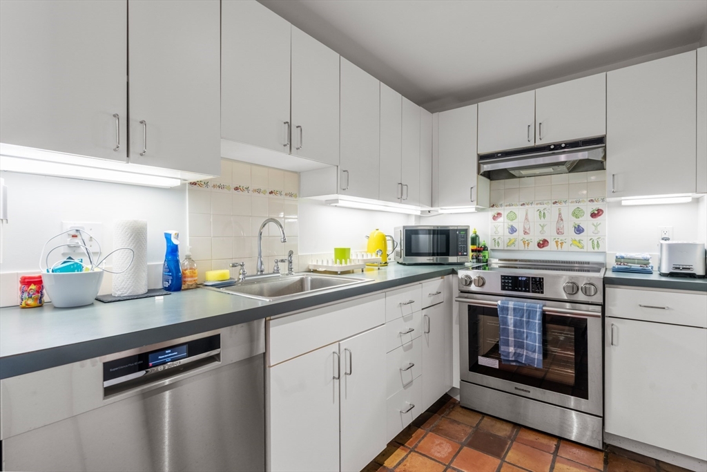 14 Craigie St # 1A
