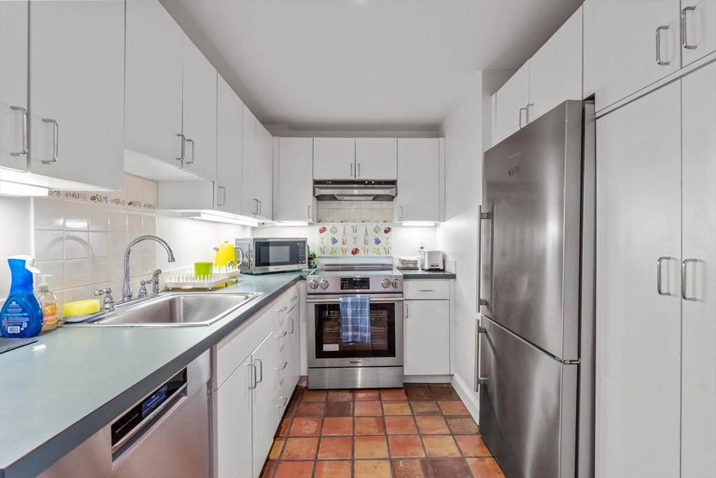 14 Craigie St # 1A