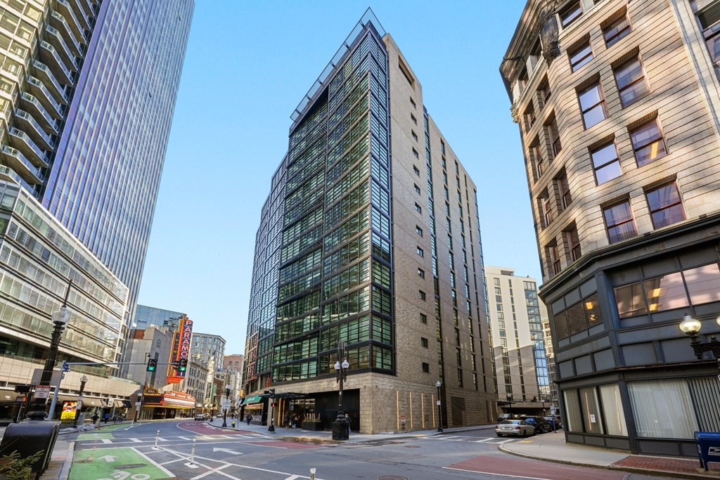 580 Washington St Unit: PH3