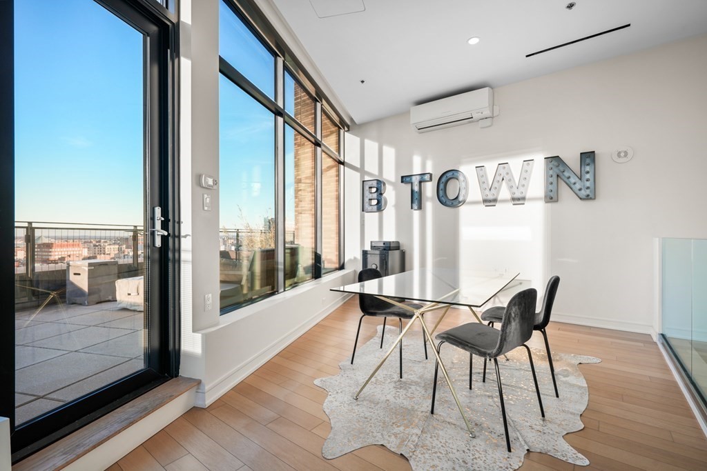 580 Washington St Unit: PH3