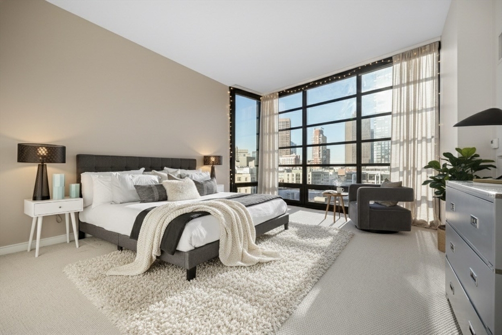 580 Washington St Unit: PH3