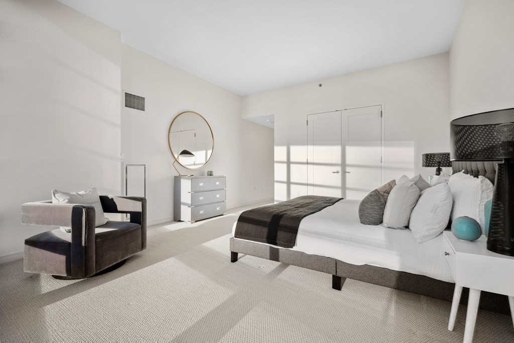 580 Washington St Unit: PH3