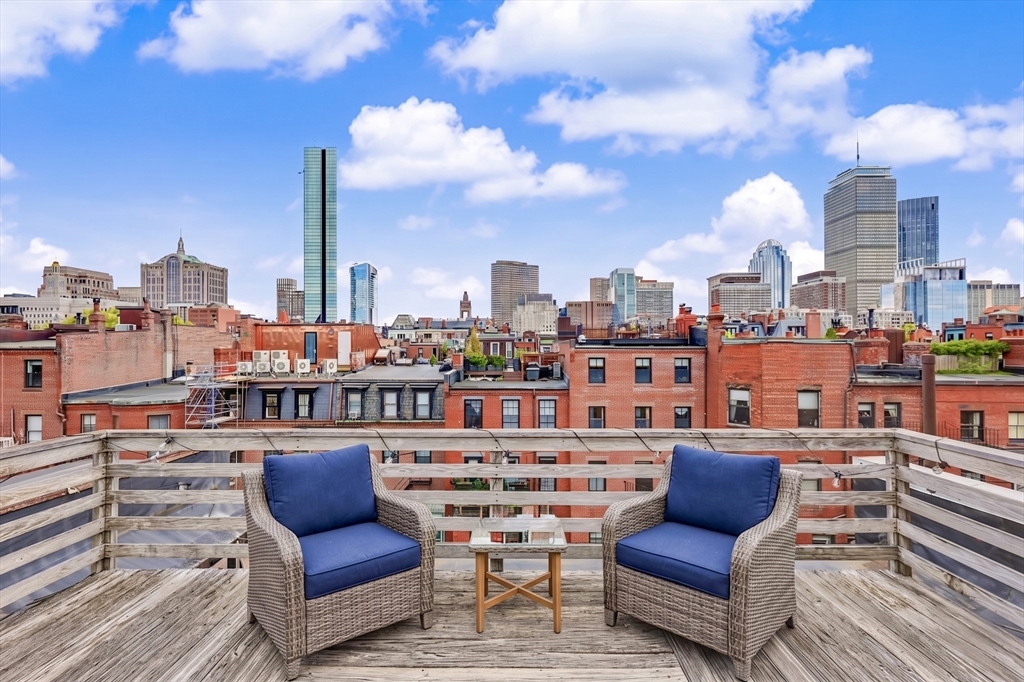 277 Beacon St # 4A