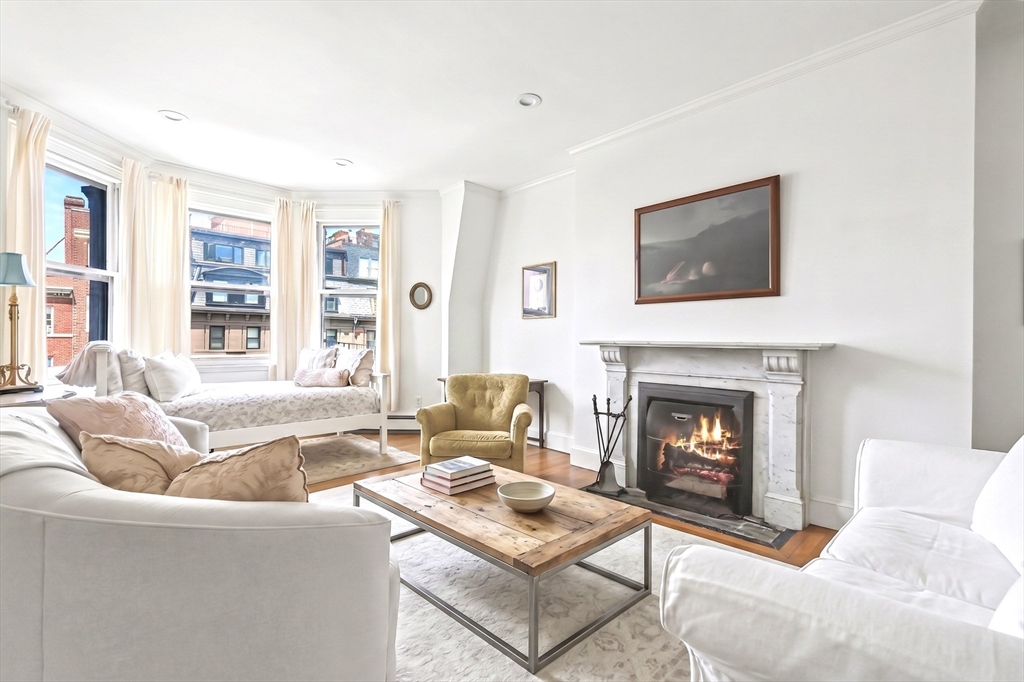 277 Beacon St # 4A