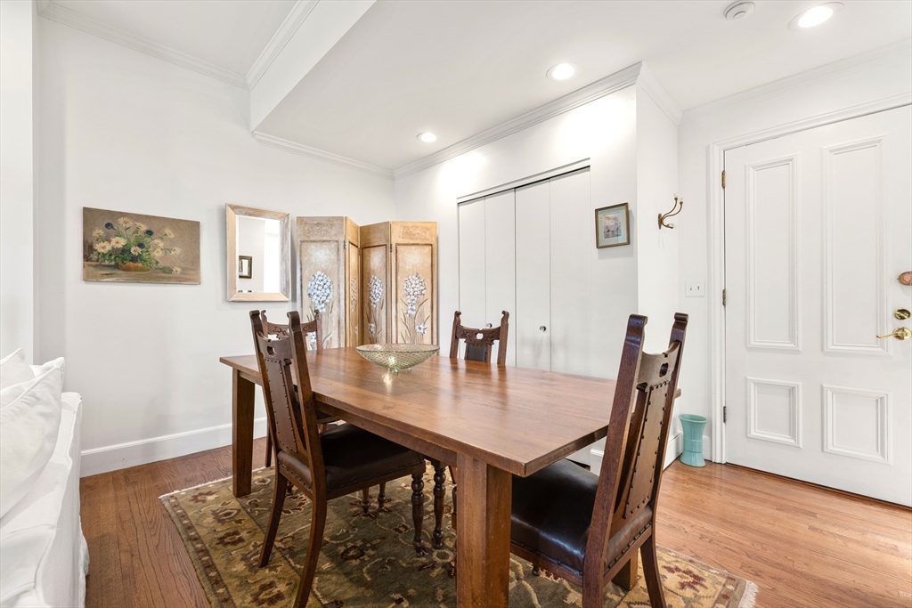 277 Beacon St # 4A