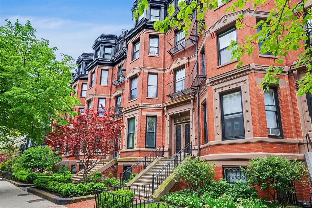 277 Beacon St # 4A