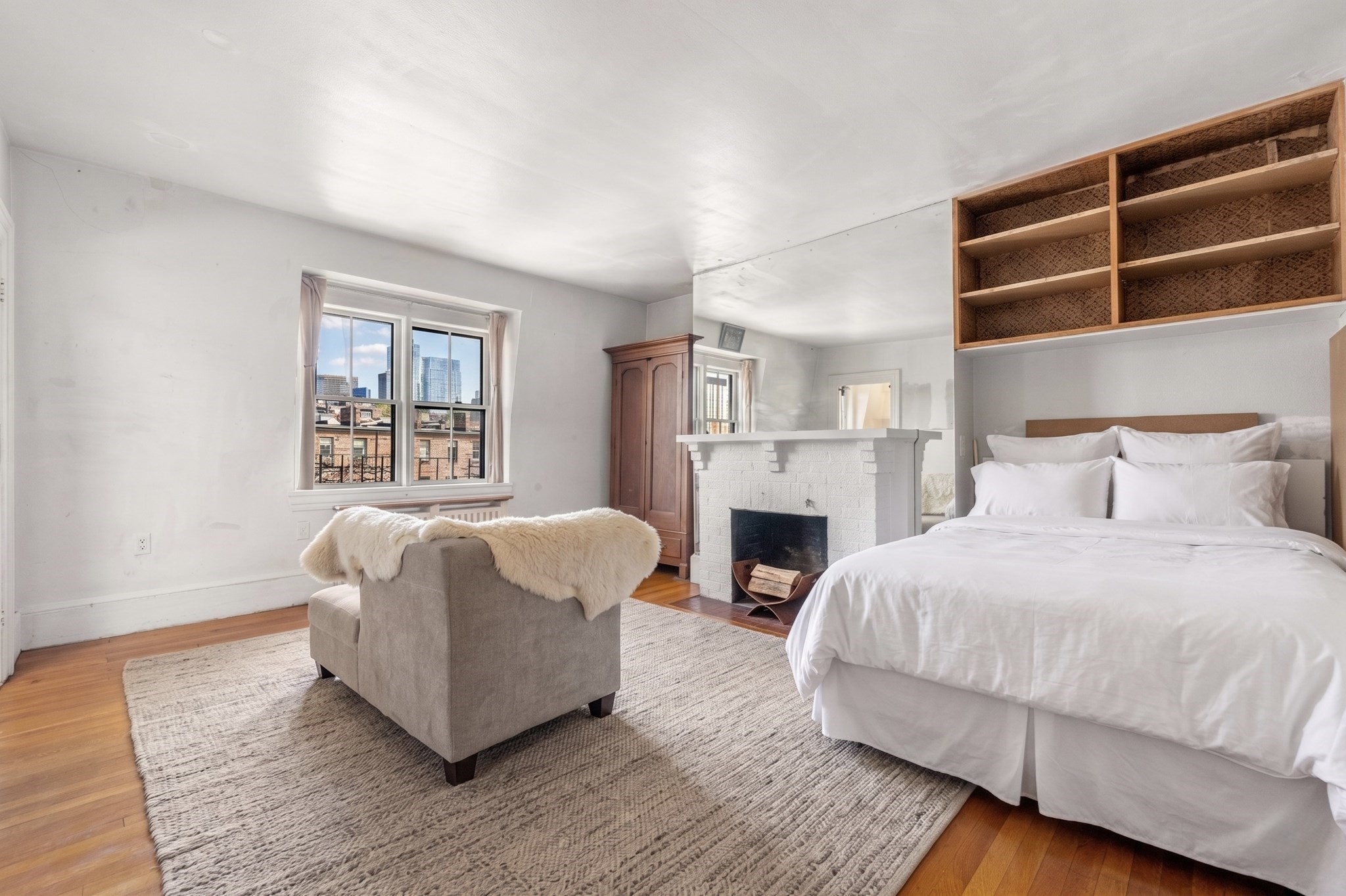 8 Brimmer St # 5B