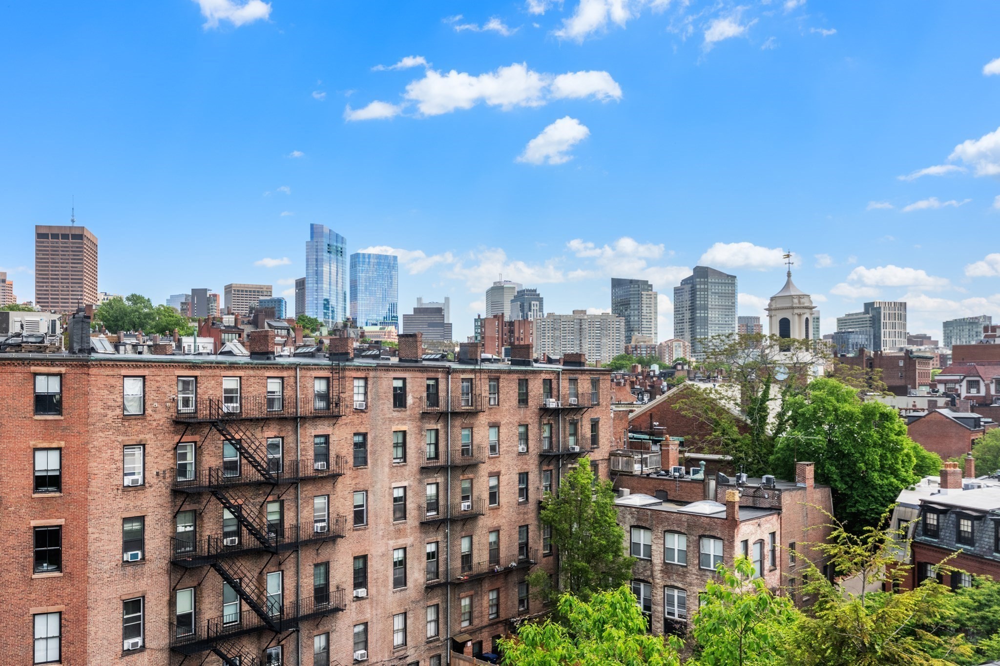8 Brimmer St # 5B