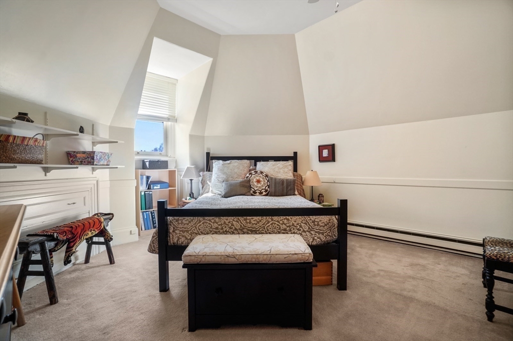 17 Gloucester St # 7