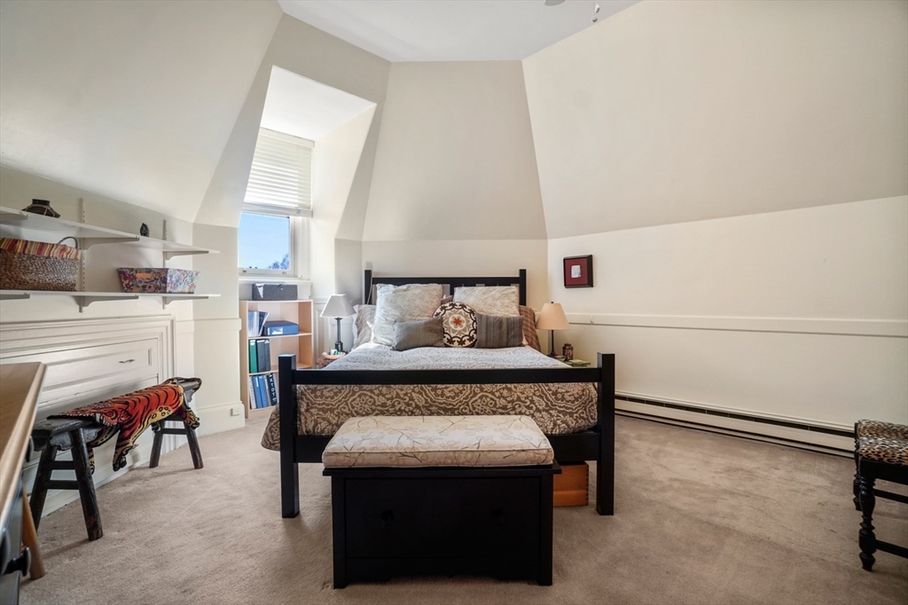 17 Gloucester St # 7