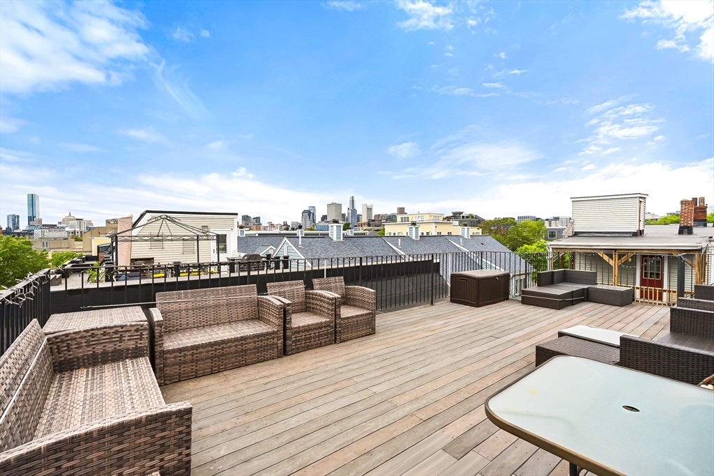 180 Gold St # 3