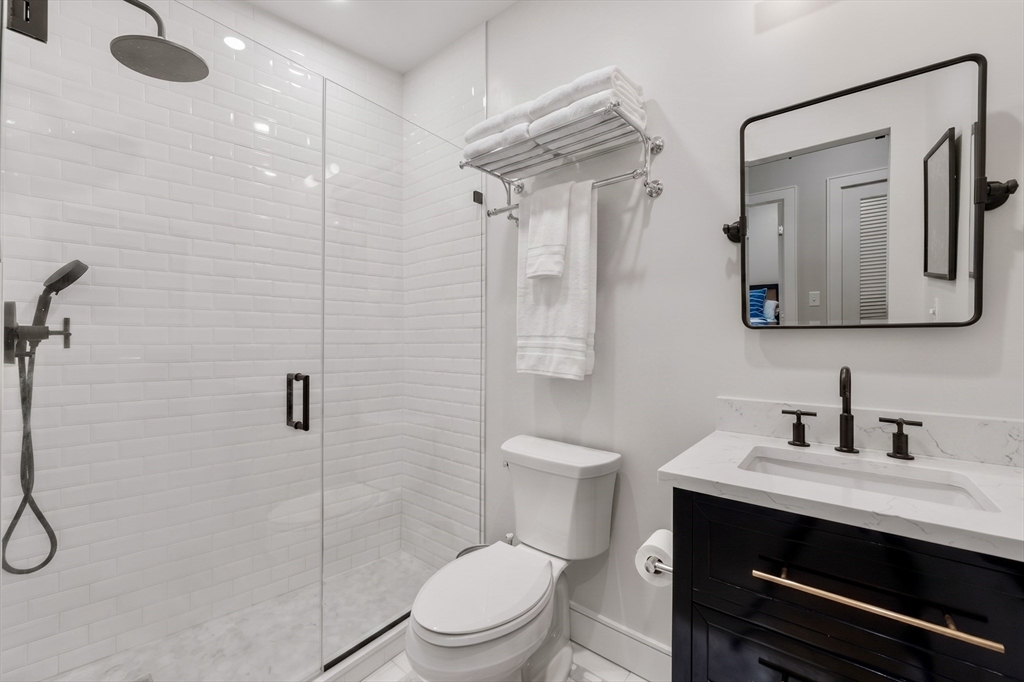 471 Hanover St # 2