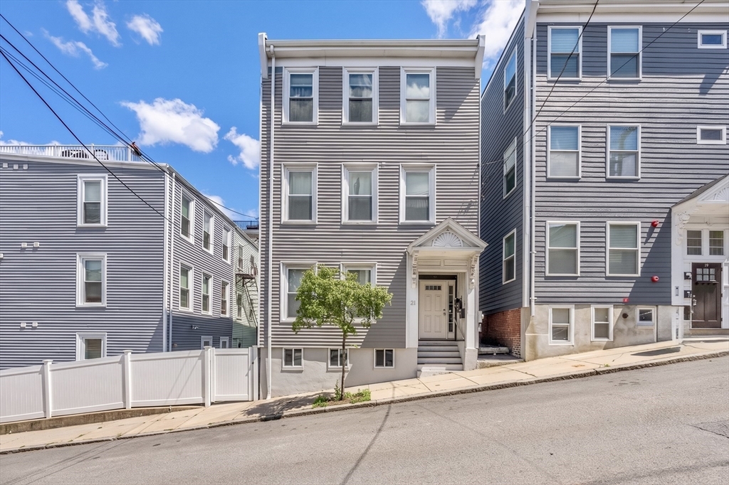 21 Lamson St # 2