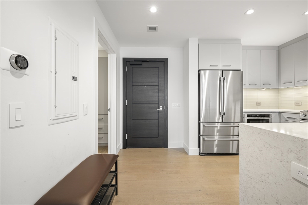 40 Traveler St # 207