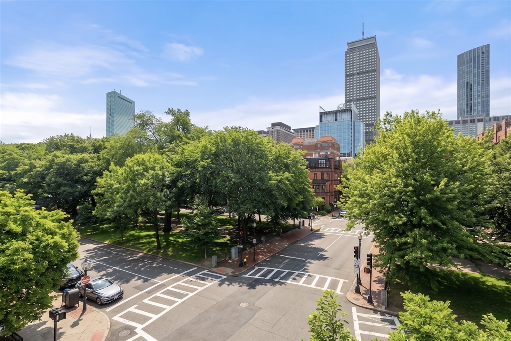 20 Gloucester St # 3