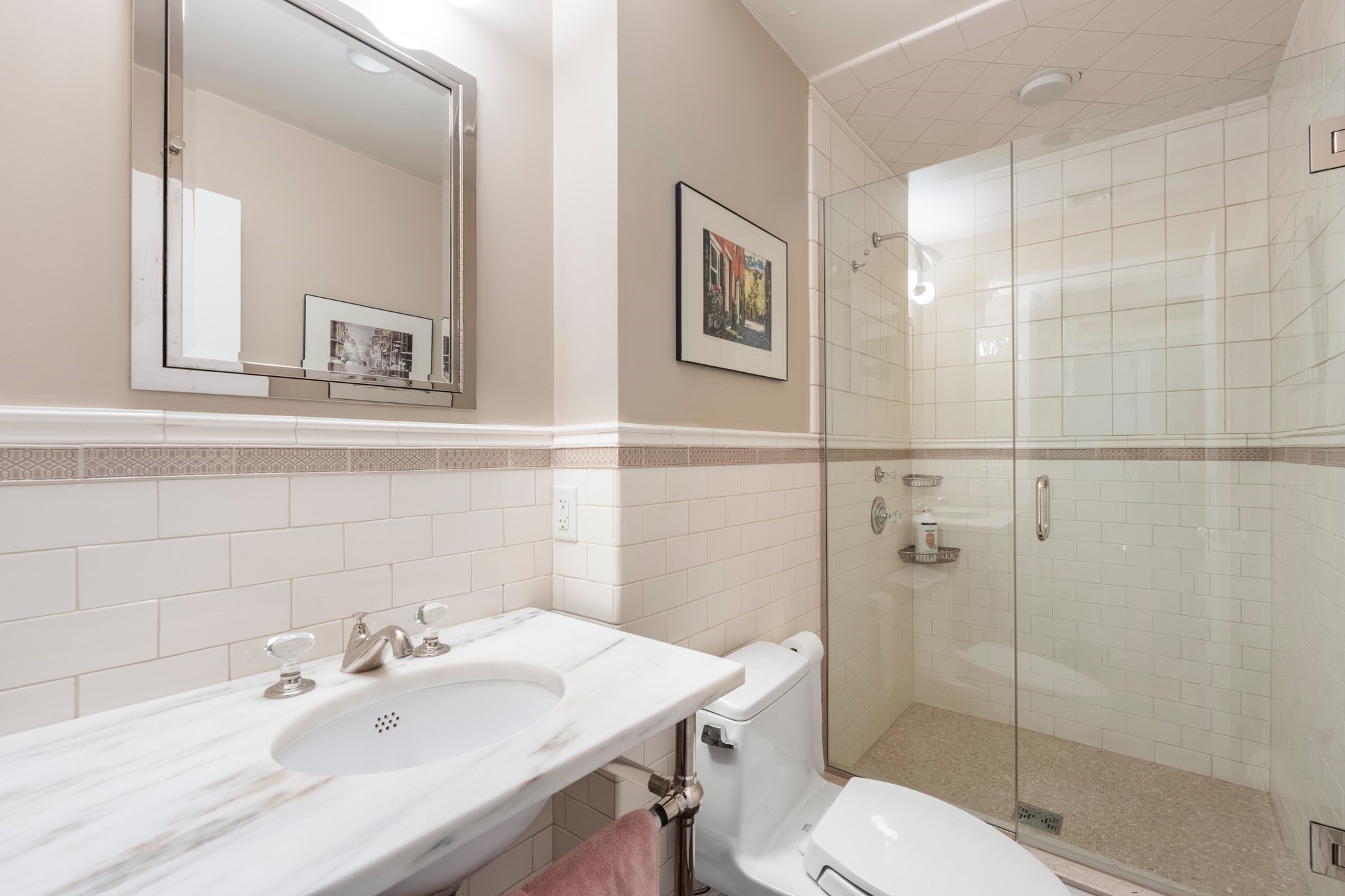 20 Gloucester St # 3