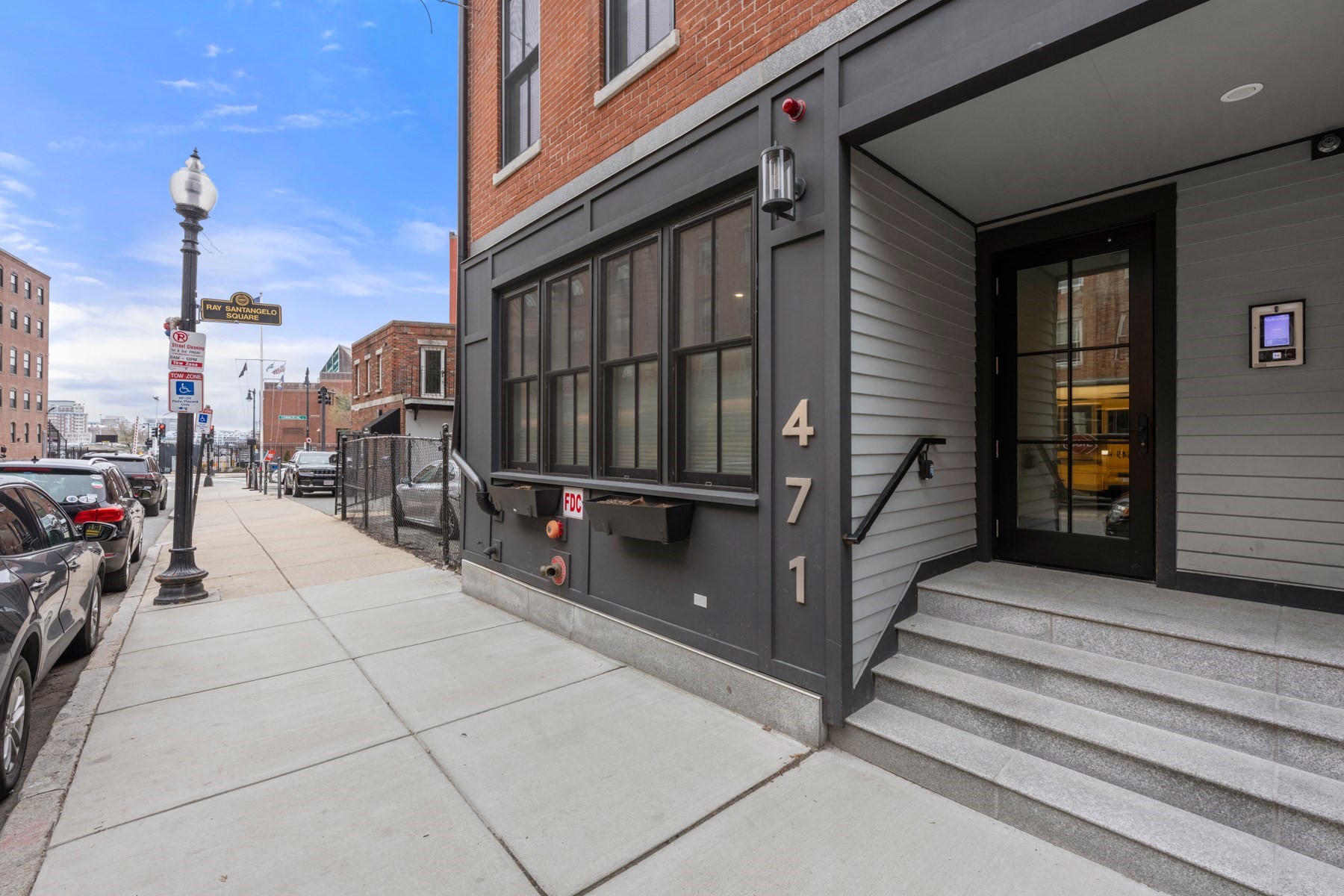 471 Hanover St # 2