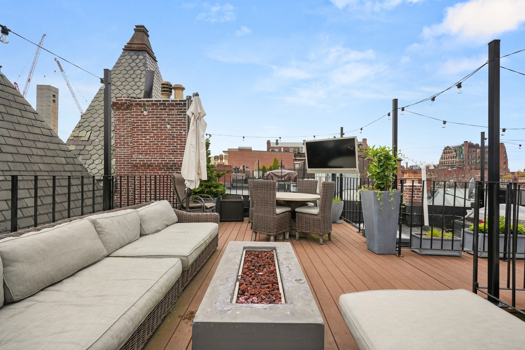 321 Commonwealth Ave # 40