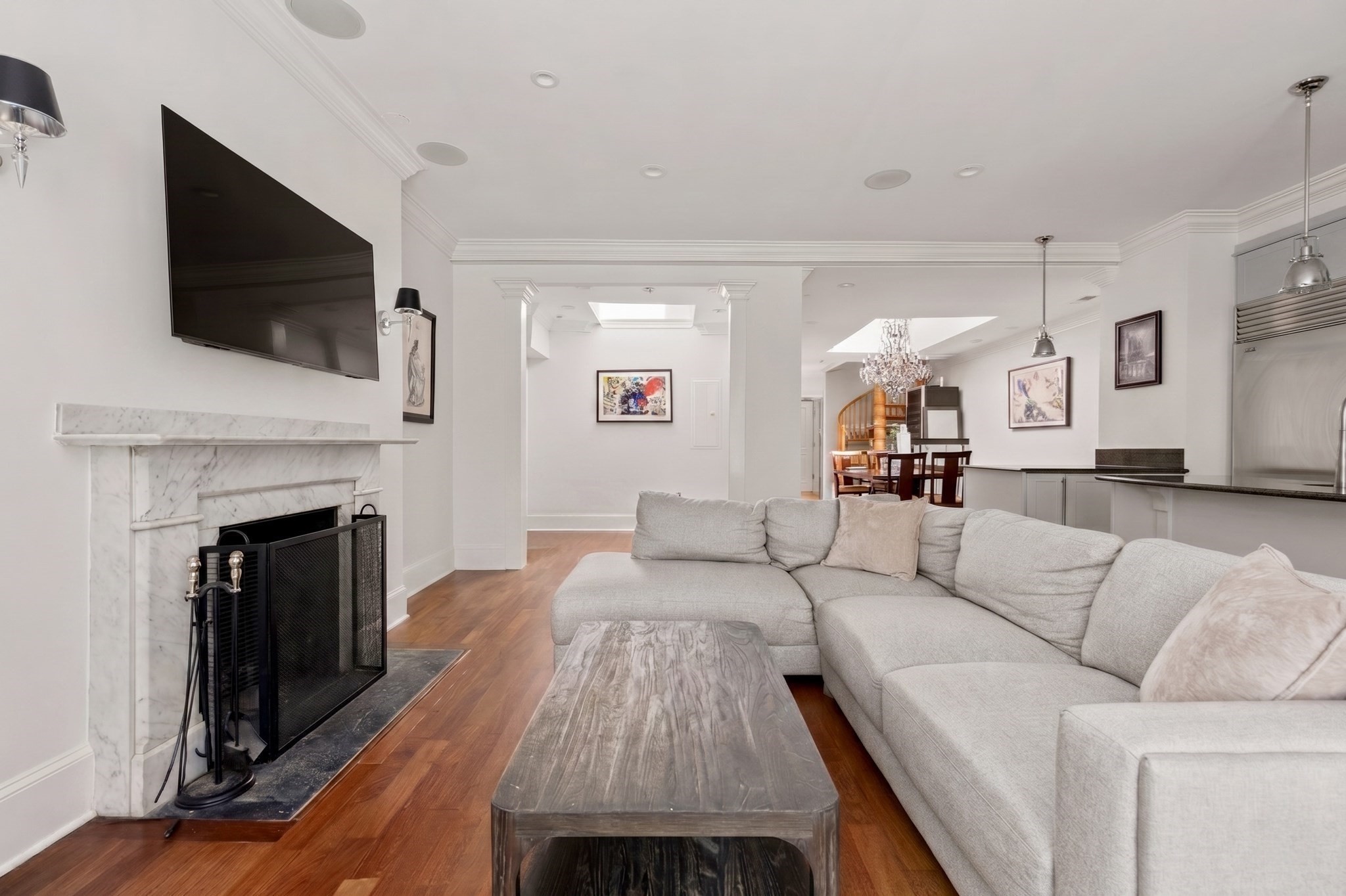 321 Commonwealth Ave # 40