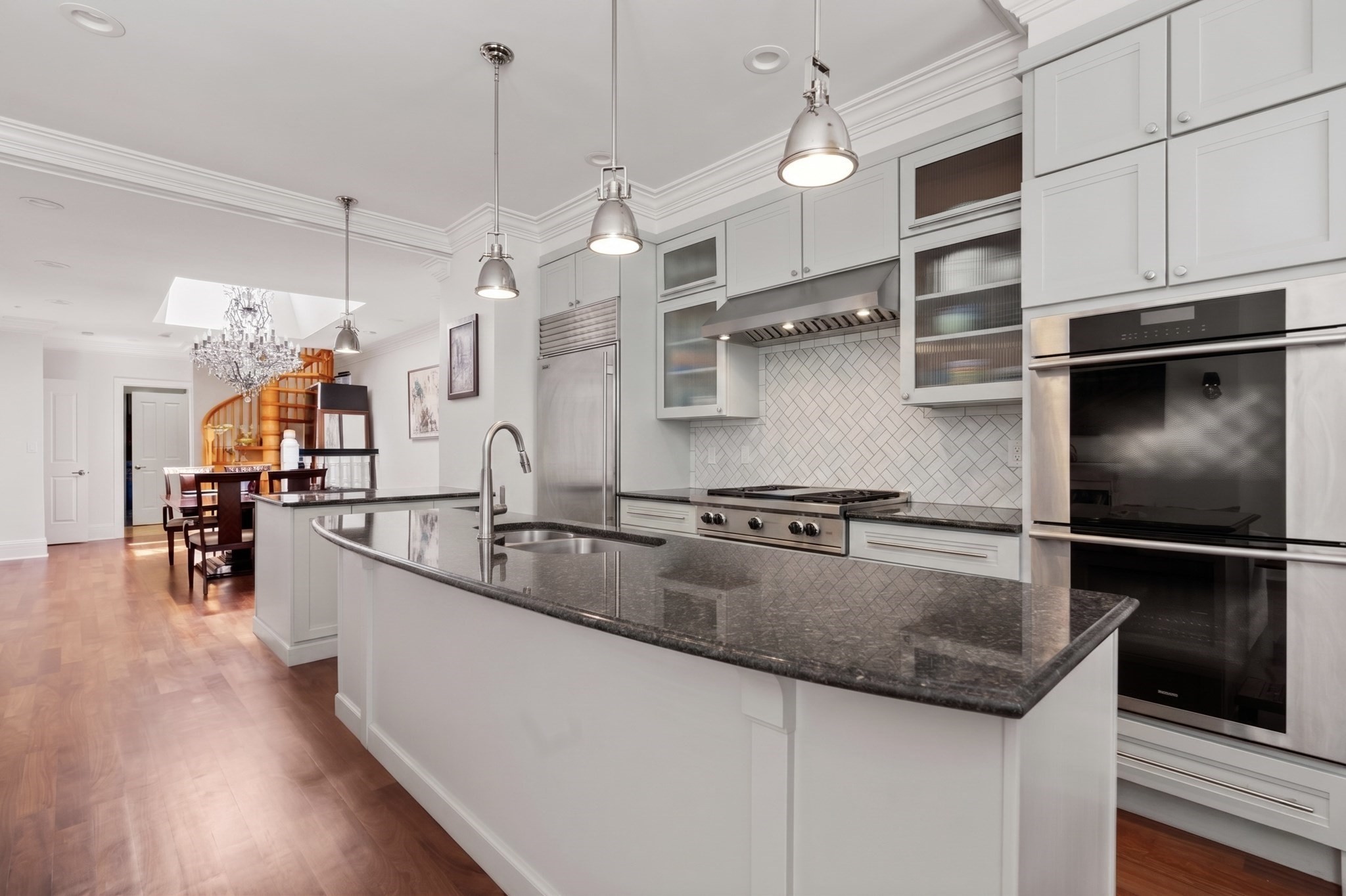 321 Commonwealth Ave # 40