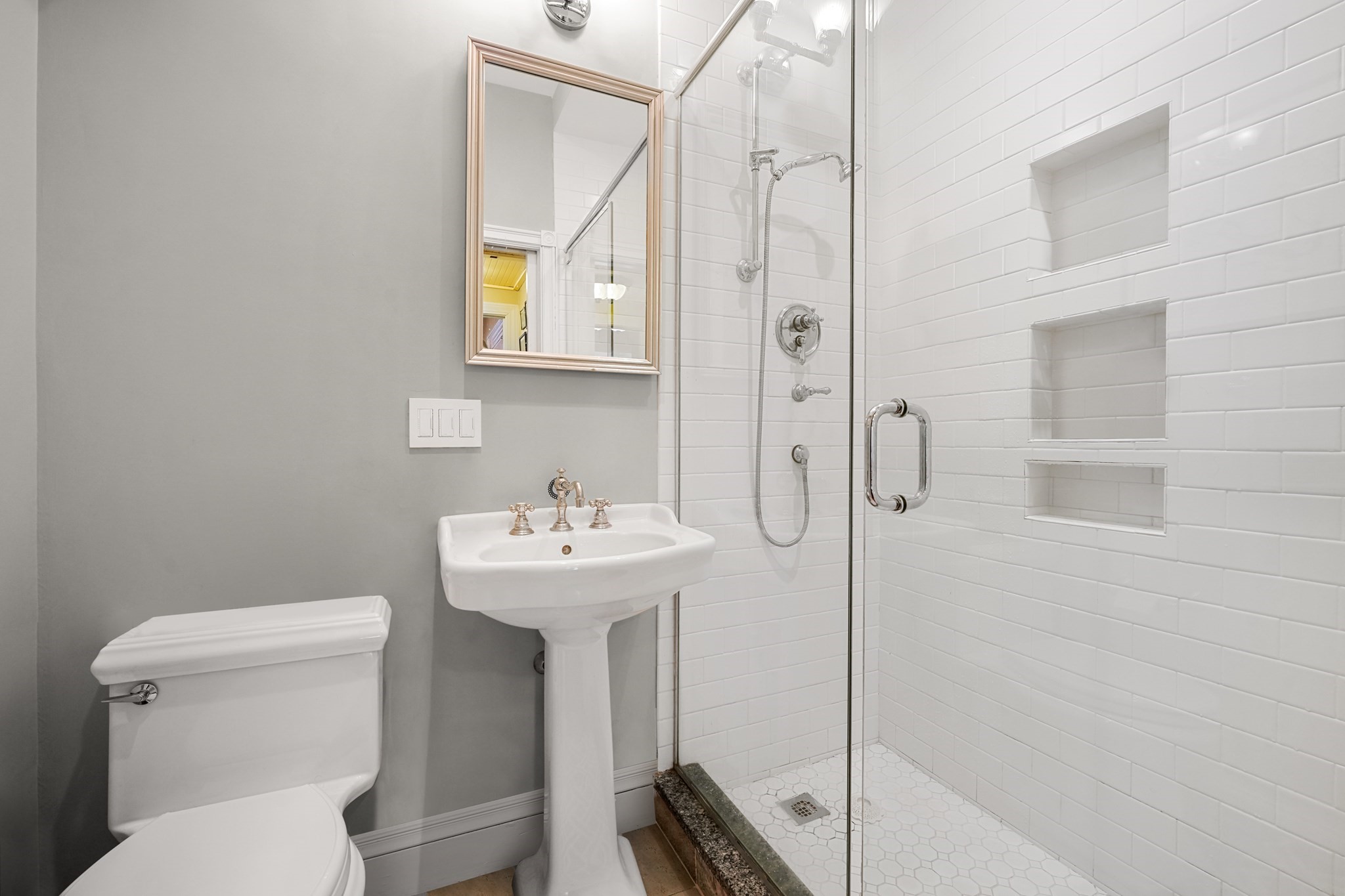 290 Commonwealth Ave # 9