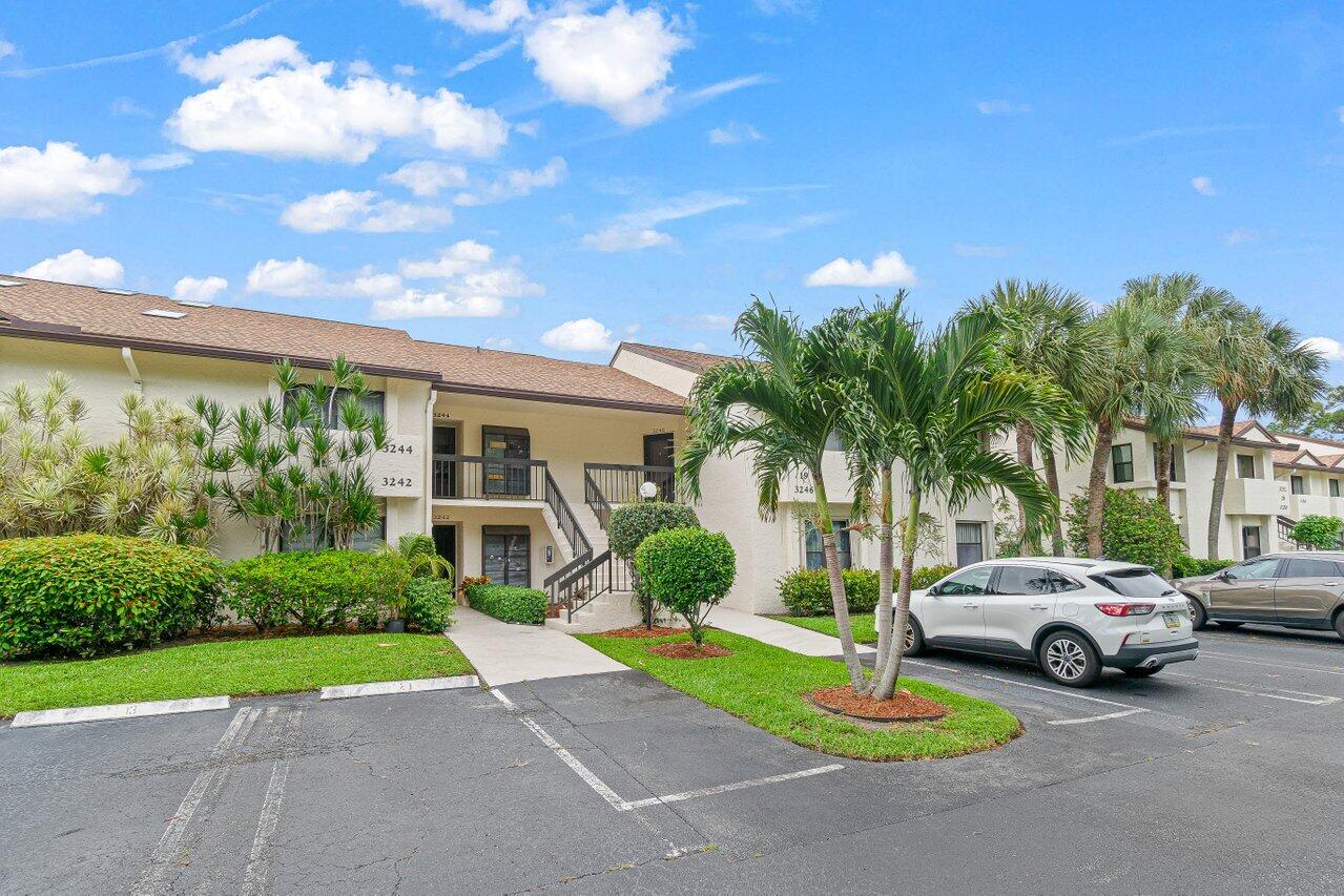 3246 Perimeter Drive 3246